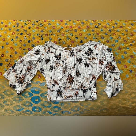 Free People Last Time Ivory Floral Drape Keyhole Bell Sleeve Top - Picture 4 of 6